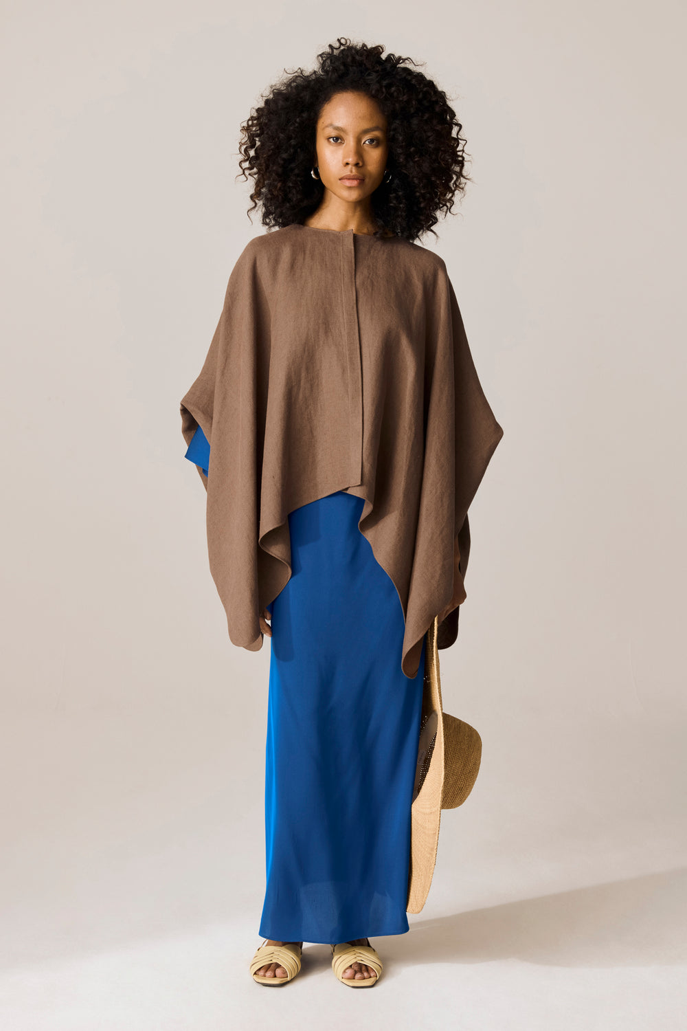 Azraq Linen Cape