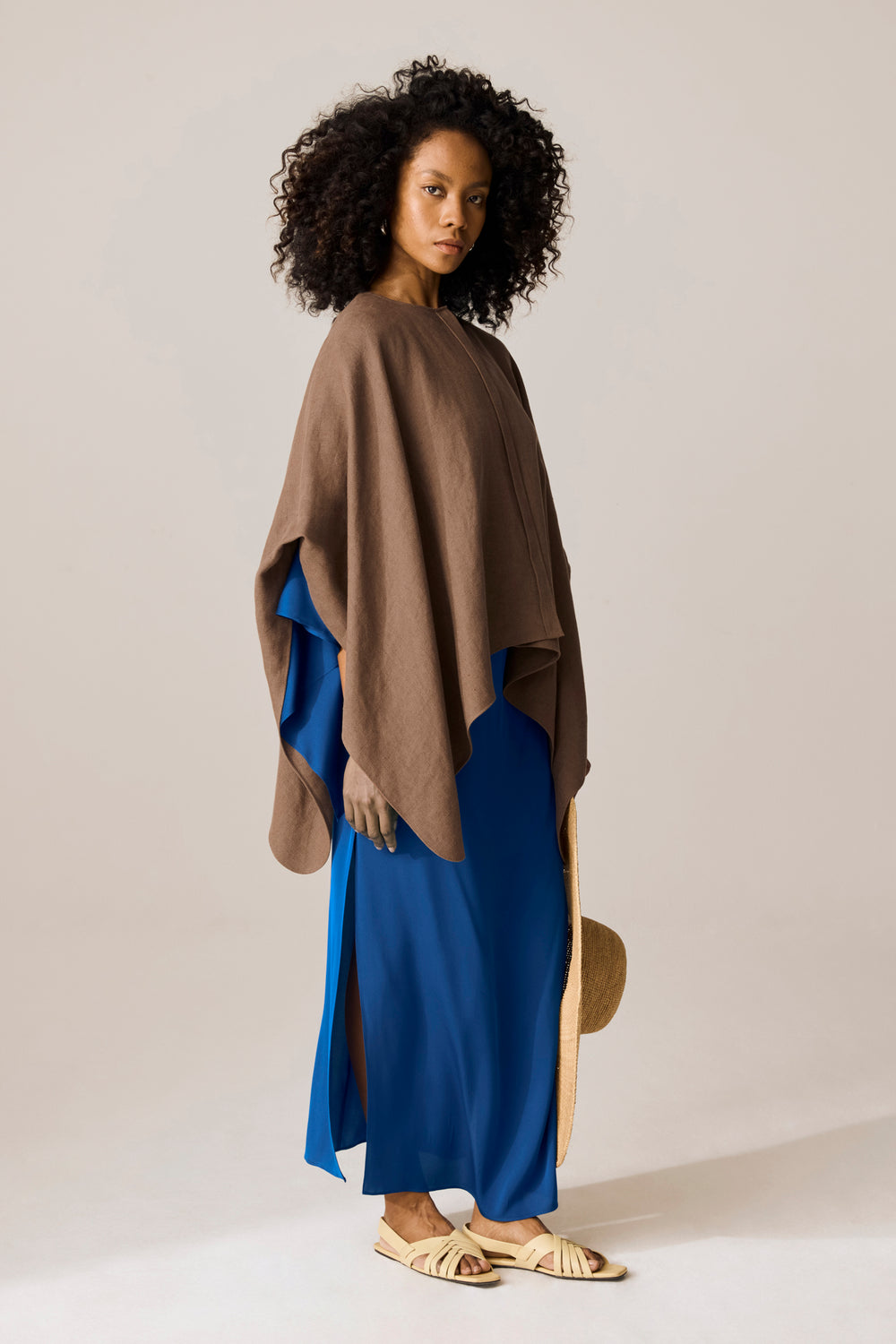 Azraq Linen Cape