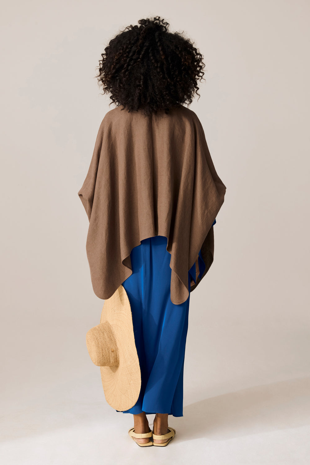 Azraq Linen Cape