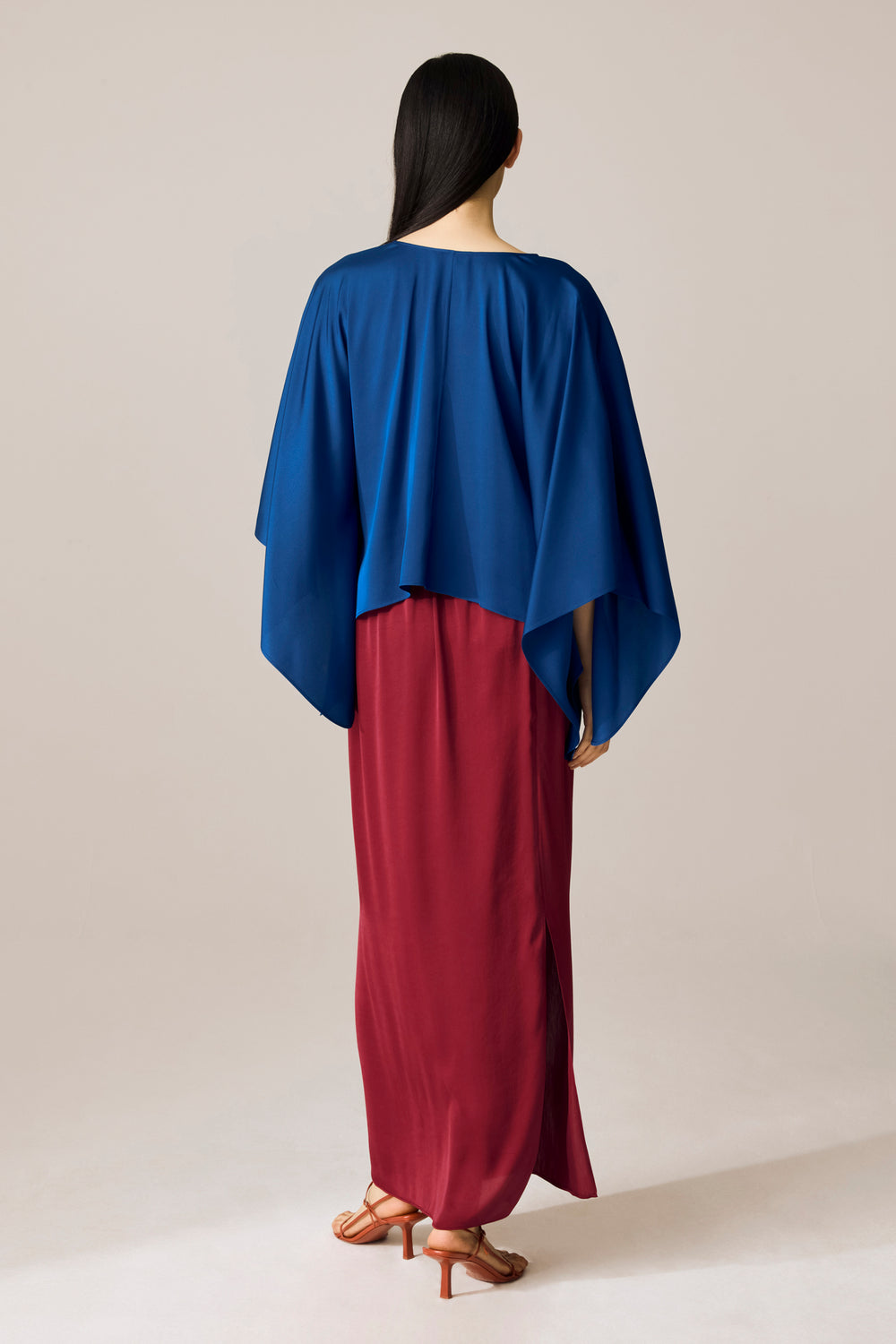 Liwa Cape Top