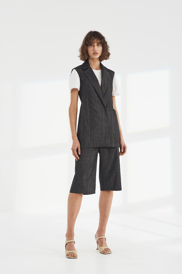 Avium sleeveless Jacket